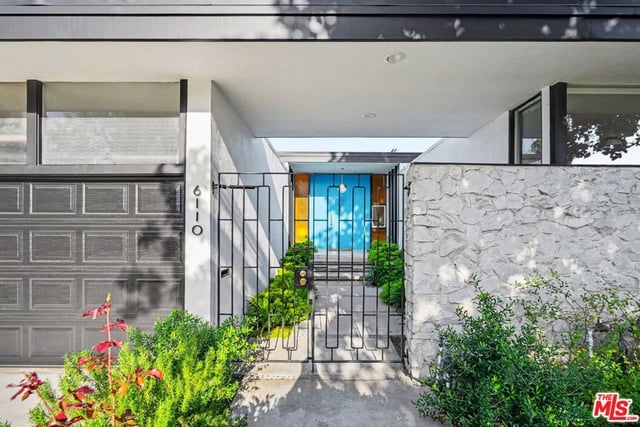 6110 Mary Ellen Avenue, Van Nuys, CA 91401 — photo 4 of 54