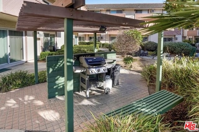 5585 E Pacific Coast Highway 251, Long Beach, CA 90804 — photo 10 of 33