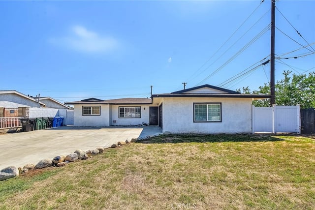 726 W Franklin, Pomona, CA 91766 — photo 2 of 65