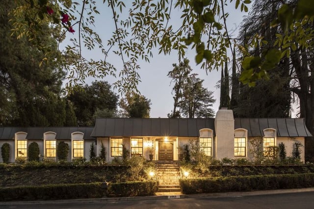4963 Queen Victoria Road, Woodland Hills, CA 91364 — photo 2 of 49