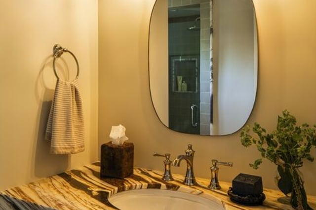 4963 Queen Victoria Road, Woodland Hills, CA 91364 — photo 34 of 49