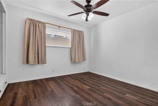 10572 Shoshone Avenue, Granada Hills, CA 91344 — photo 11 of 44