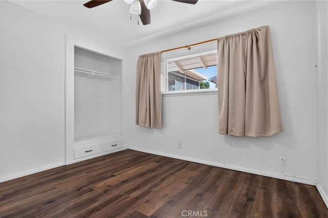 10572 Shoshone Avenue, Granada Hills, CA 91344 — photo 12 of 44