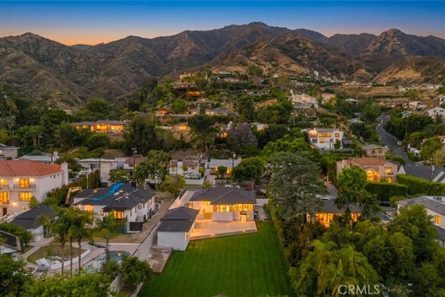 941 Sherlock Drive, Burbank, CA 91501 — photo 12 of 75