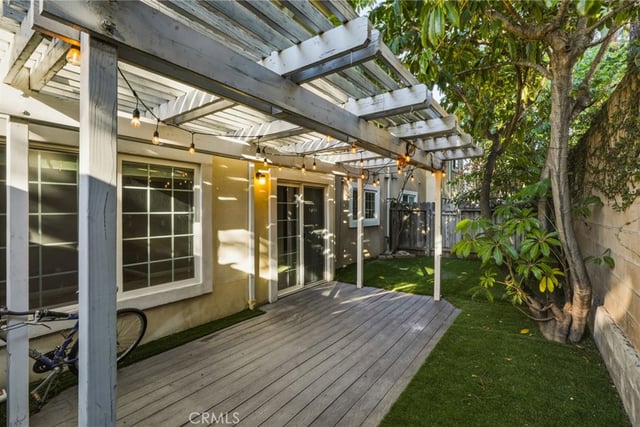 10235 Oklahoma 2, Chatsworth, CA 91311 — photo 18 of 19