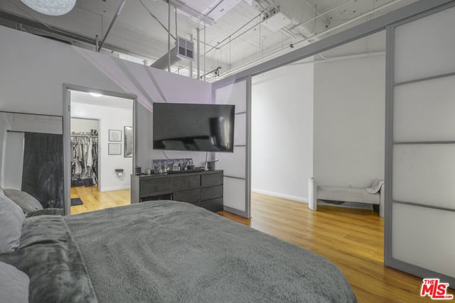 1130 S Flower Street 215, Los Angeles, CA 90015 — photo 13 of 52
