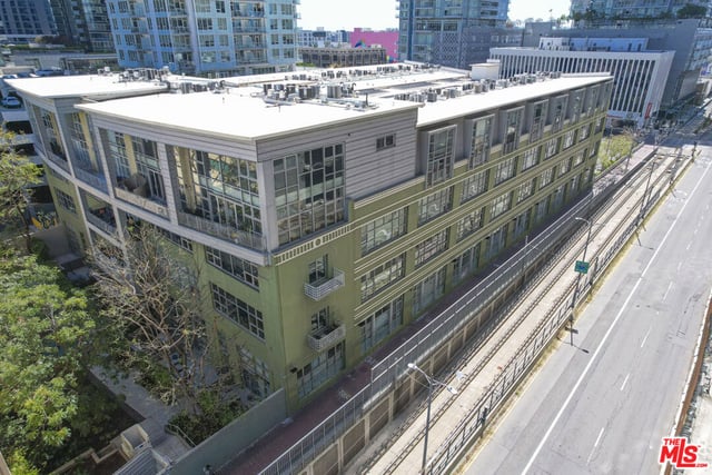 1130 S Flower Street 215, Los Angeles, CA 90015 — photo 33 of 52
