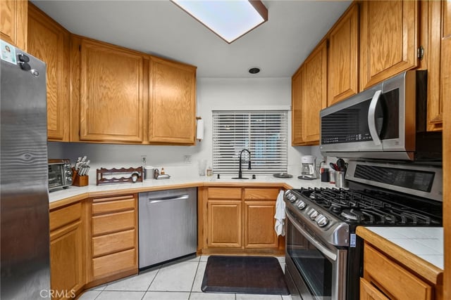 22802 Acacia Court, Saugus, CA 91390 — photo 15 of 32