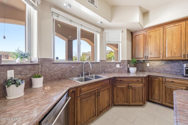 3490 Trego Court, Simi Valley, CA 93065 — photo 31 of 94