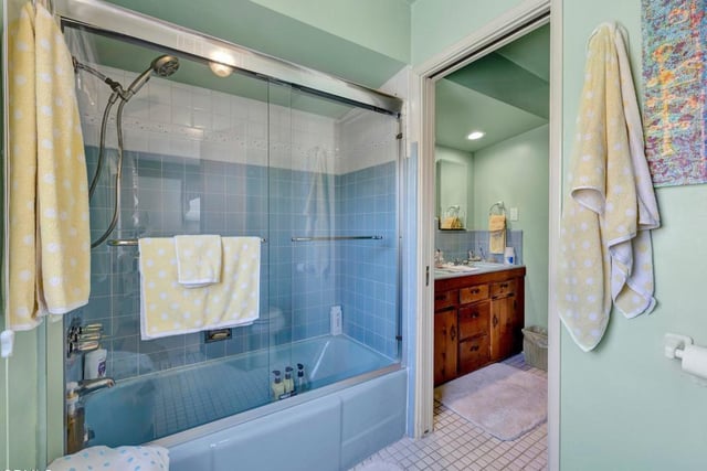 9701 La Canada Way, Los Angeles, CA 91040 — photo 16 of 37