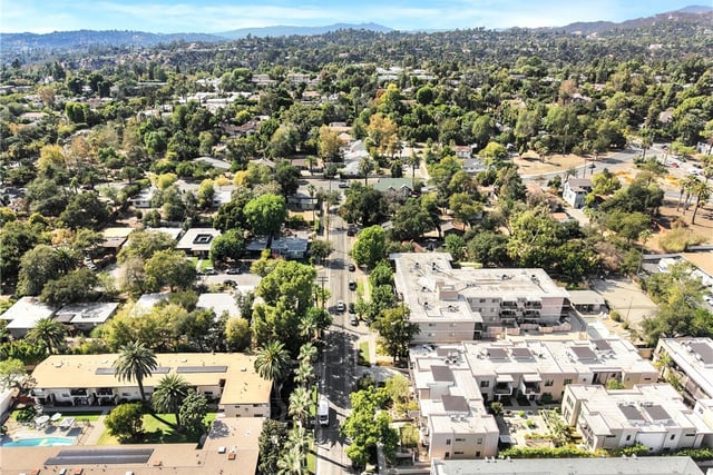 125 Hurlbut Street 202, Pasadena, CA 91105 — photo 40 of 42