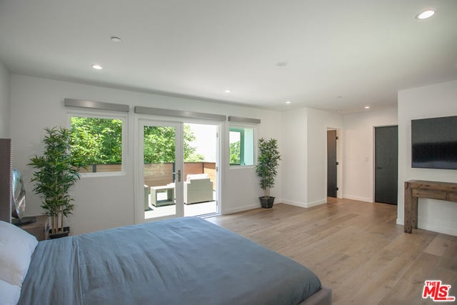 3751 Multiview Drive, Los Angeles, CA 90068 — photo 22 of 69