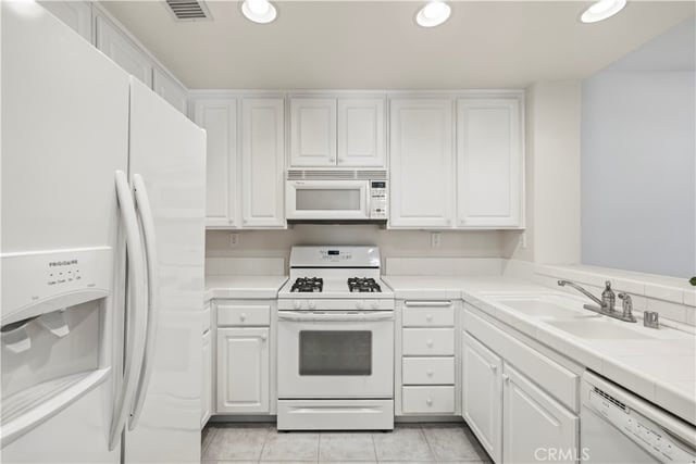 28157 Ashbrook, Valencia, CA 91354 — photo 16 of 37