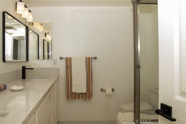 1 3rd Place 2, Long Beach, CA 90802 — photo 18 of 31