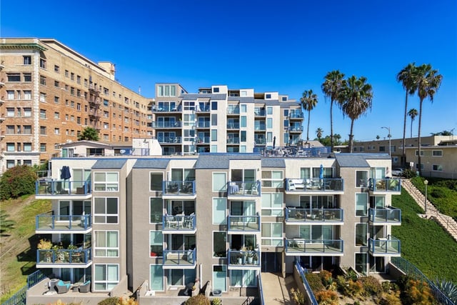 1 3rd Place 2, Long Beach, CA 90802 — photo 30 of 31