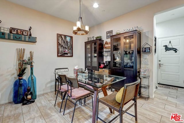 2431 Birchknoll Court 2, Simi Valley, CA 93063 — photo 10 of 45