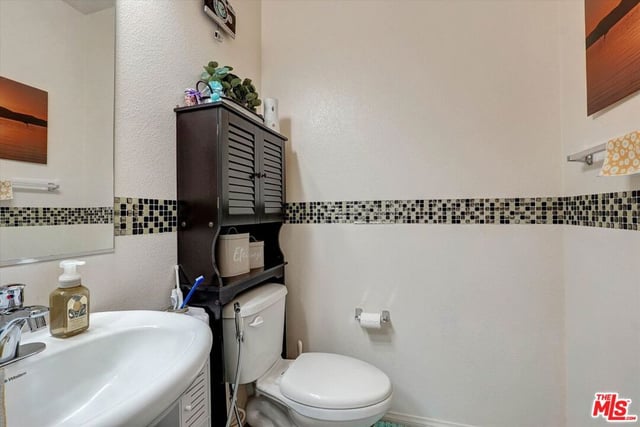 2431 Birchknoll Court 2, Simi Valley, CA 93063 — photo 14 of 45