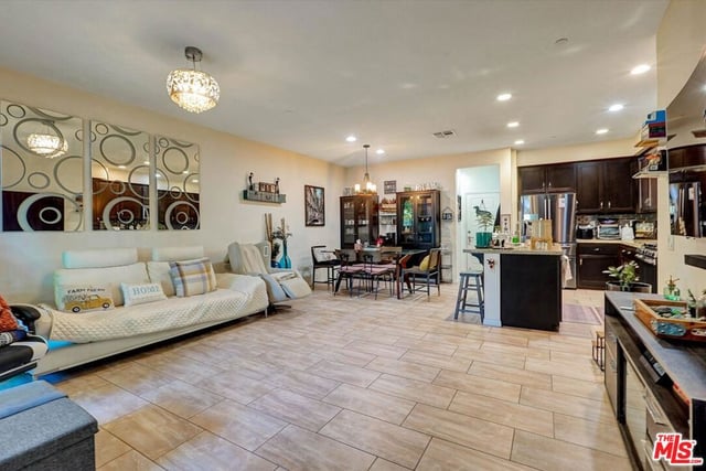 2431 Birchknoll Court 2, Simi Valley, CA 93063 — photo 7 of 45