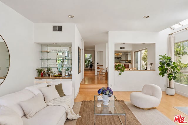 610 Harbor Street 1, Venice, CA 90291 — photo 12 of 37