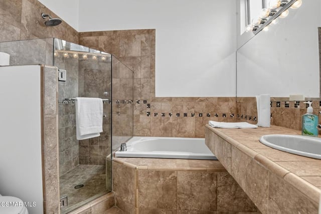 1086 Stravinsky Lane 102, Ventura, CA 93003 — photo 35 of 48