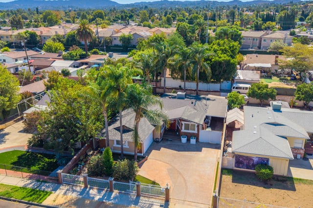 20342 Hartland Street, Canoga Park, CA 91306 — photo 37 of 41
