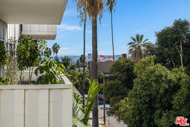 7135 Hollywood Boulevard 305, Los Angeles, CA 90046 — photo 22 of 45