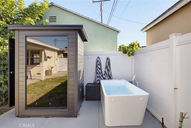 13235 Hindry, Hawthorne, CA 90250 — photo 11 of 56