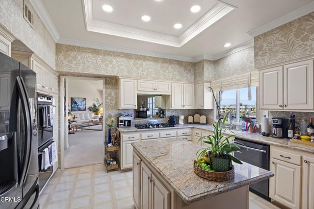 1808 Emerald Isle Way, Oxnard, CA 93035 — photo 14 of 29