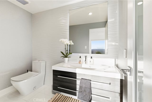 180 Aspen Oak, Glendale, CA 91207 — photo 10 of 49