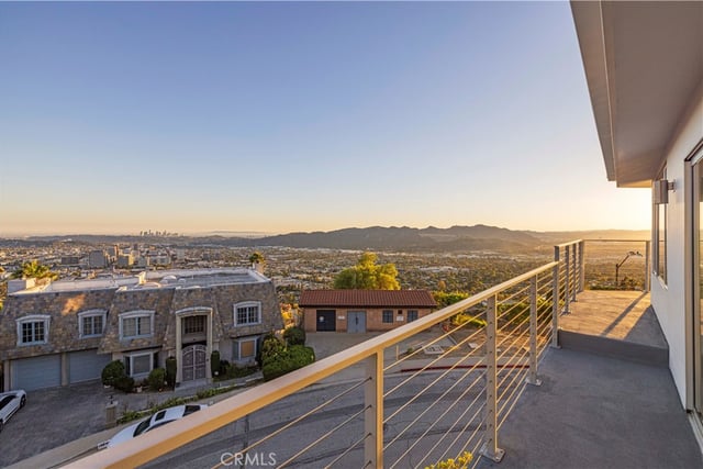 180 Aspen Oak, Glendale, CA 91207 — photo 17 of 49