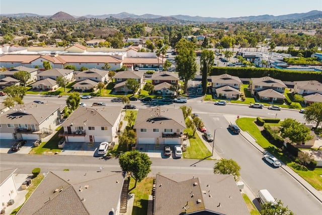 600 Avenida Del Platino, Thousand Oaks, CA 91320 — photo 30 of 32