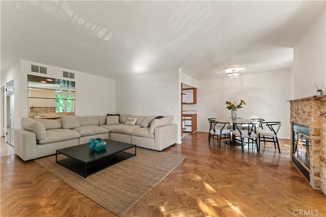 1351 N Crescent Heights 308, West Hollywood, CA 90046 — photo 5 of 25