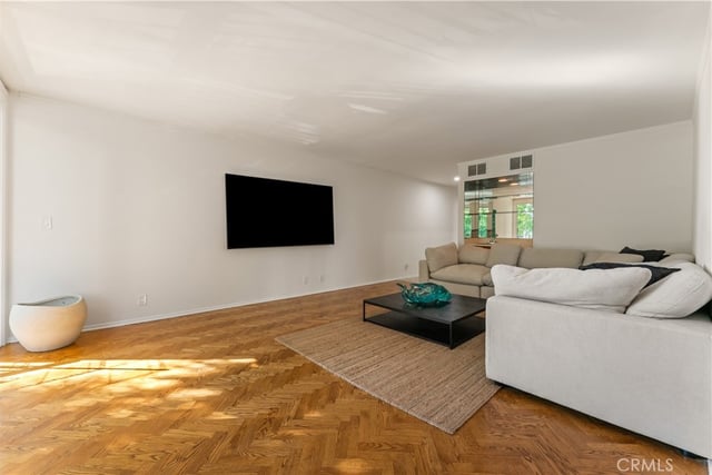 1351 N Crescent Heights 308, West Hollywood, CA 90046 — photo 6 of 25