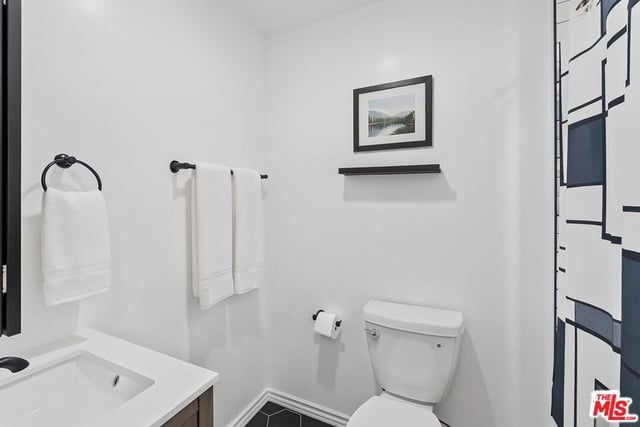 11710 Hartsook Street, Valley Village, CA 91607 — photo 12 of 28