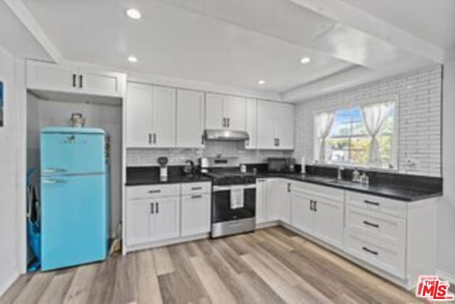 11710 Hartsook Street, Valley Village, CA 91607 — photo 9 of 28