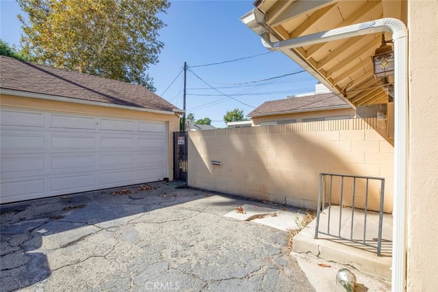 12922 Addison, Sherman Oaks, CA 91423 — photo 3 of 10