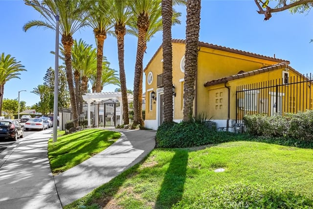 4045 Milano Place, Moorpark, CA 93021 — photo 18 of 36