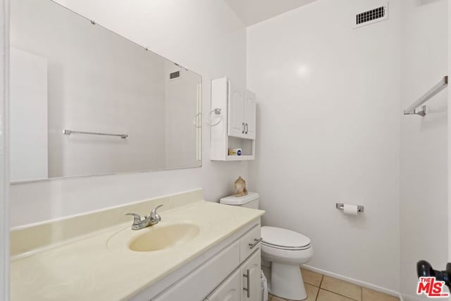 15513 S Tarrant Avenue, Compton, CA 90220 — photo 23 of 36
