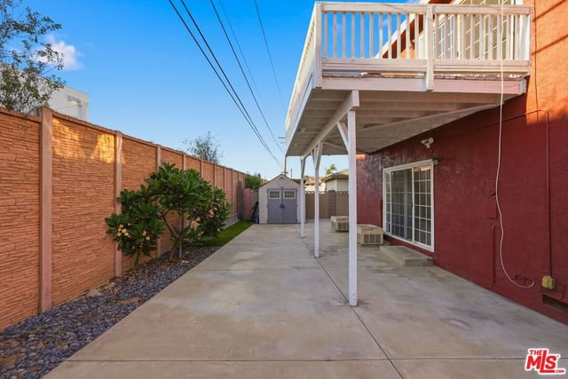 15513 S Tarrant Avenue, Compton, CA 90220 — photo 31 of 36