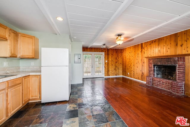 124 N Naomi Street, Burbank, CA 91505 — photo 33 of 56