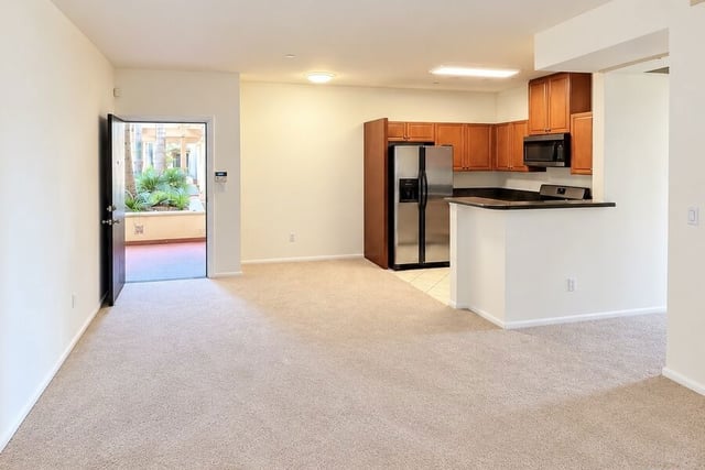 13941 Sherman Way 208, Van Nuys, CA 91405 — photo 6 of 20