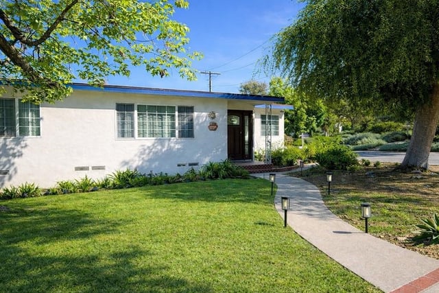 555 Hickory Lane, Pasadena, CA 91103 — photo 31 of 35