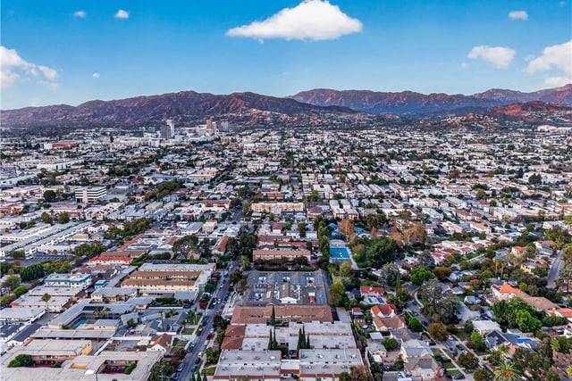 1270 Boynton Street 11, Glendale, CA 91205 — photo 33 of 37