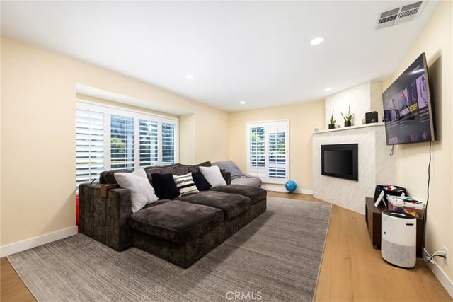 915 N Santa Anita Avenue, Arcadia, CA 91006 — photo 9 of 47
