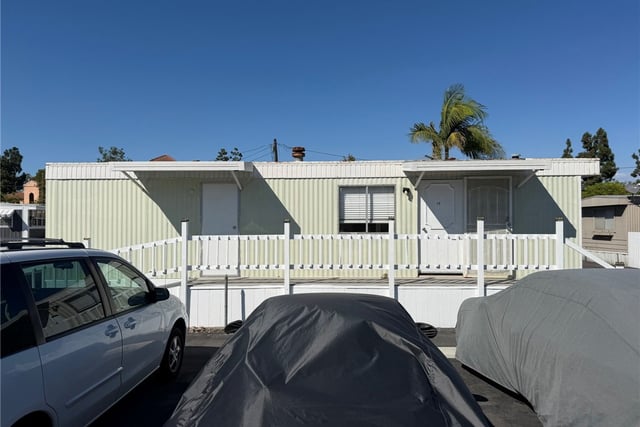 520 E Carson Street 15, Carson, CA 90745 — photo 5 of 17
