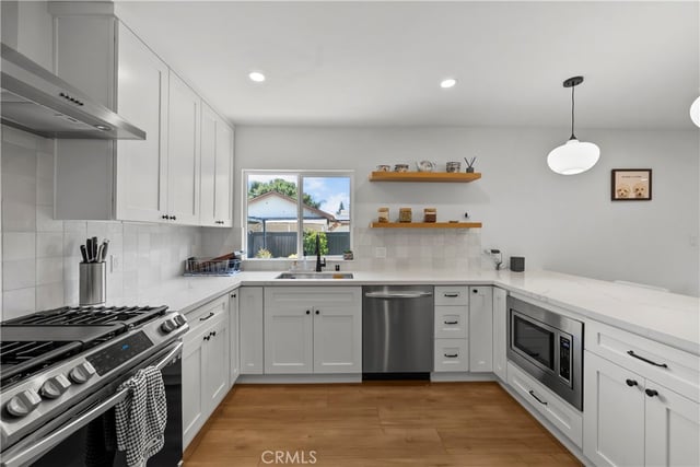 6946 Alcove Avenue, North Hollywood, CA 91605 — photo 7 of 18