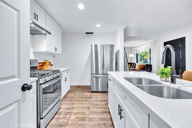 11219 Gladhill Road, Whittier, CA 90604 — photo 15 of 61