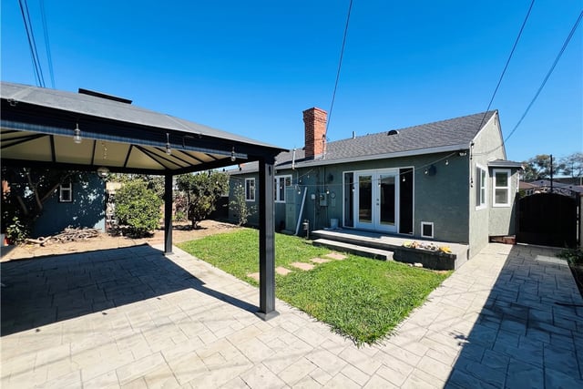 15917 S Hoover Street, Gardena, CA 90247 — photo 18 of 21