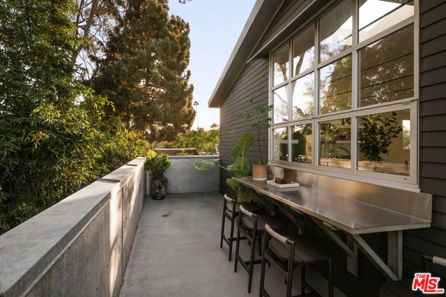 633 Santa Clara Avenue, Venice, CA 90291 — photo 27 of 35