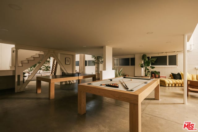 633 Santa Clara Avenue, Venice, CA 90291 — photo 9 of 35